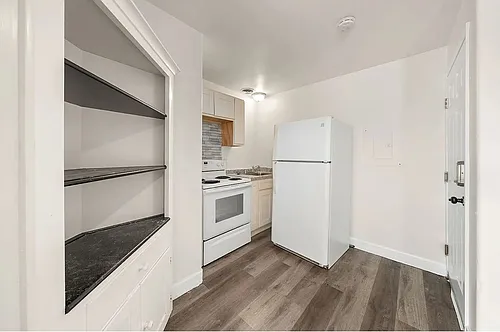 112 Pacific St Photo 1