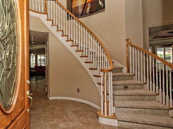 3rd image of 464 Misty Haven Ct