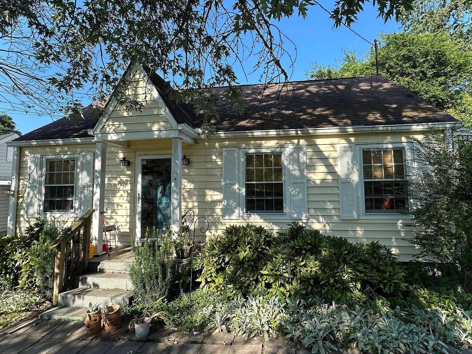 2 bed, 1.5 bath, 1100 sqft, $2,350 — Photo 2