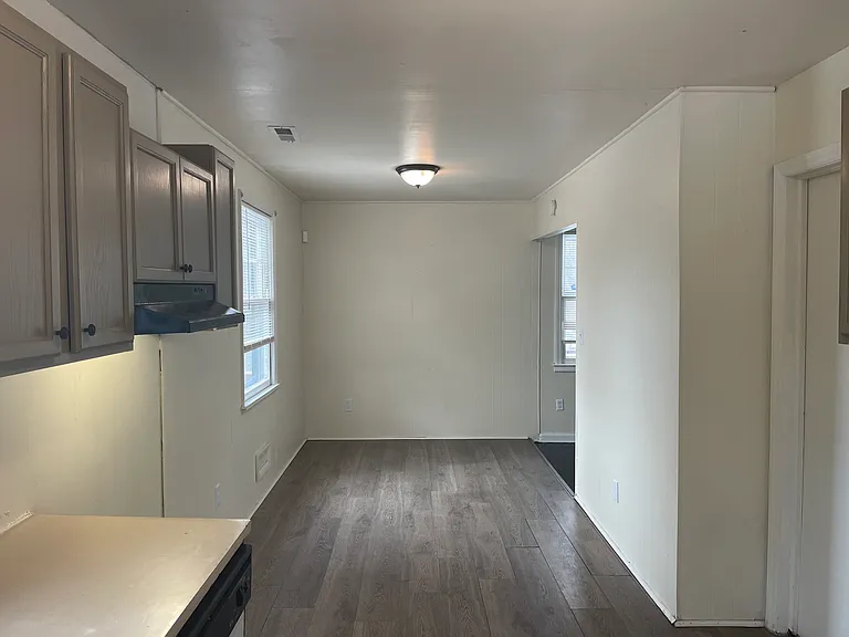 629 Wagner Cir — Photo 6