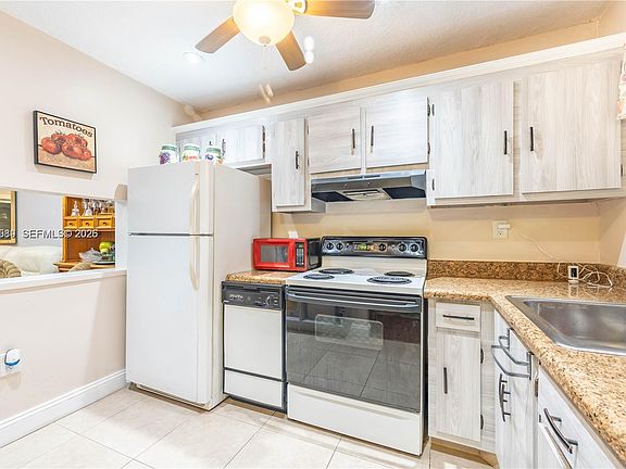 2nd image of 2811 N Pine Island Rd APT 309