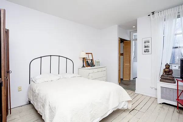 Rented by Town Residential | media 3