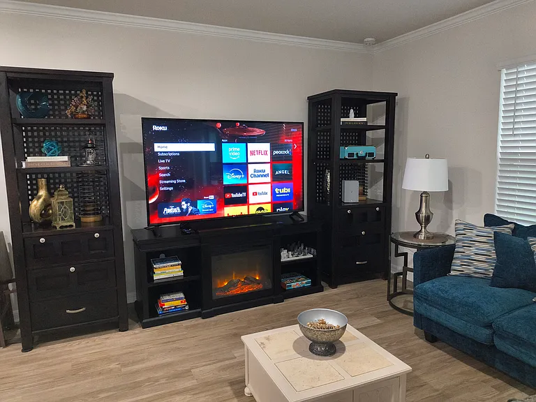 8 Unique Ct #B — Photo 14