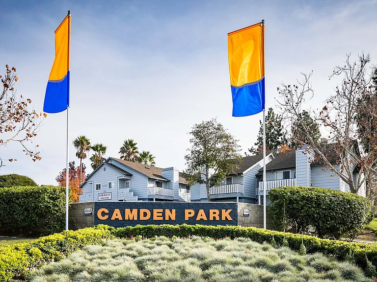 Camden Park Apartments — Photo 5