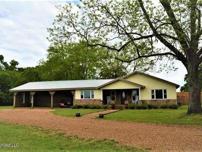 6527 13th Hwy, Morton, MS, 39117