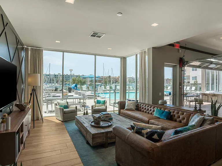 Wayfarer Apartments + Marina — Photo 52