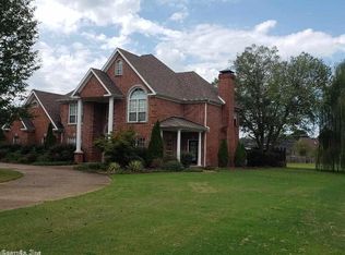 335 Savannah Park Cir, Conway, AR 72034