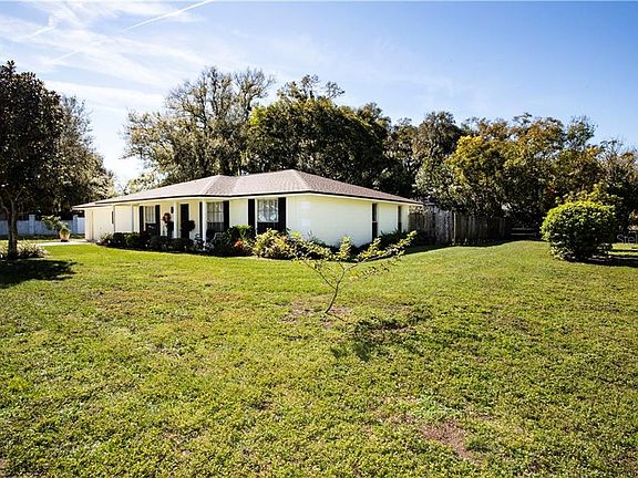 4th image of 1217 Lady Elaine Dr