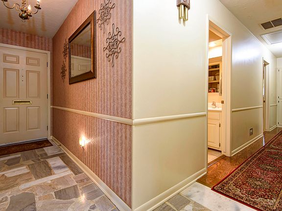 5th image of 2134 E Shady Glen Drive