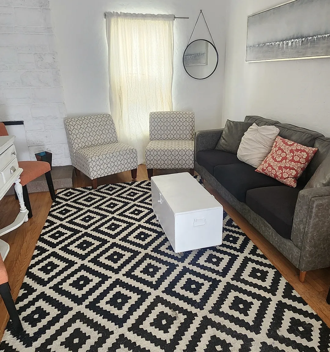 1176 S Hayworth Ave — Photo 3