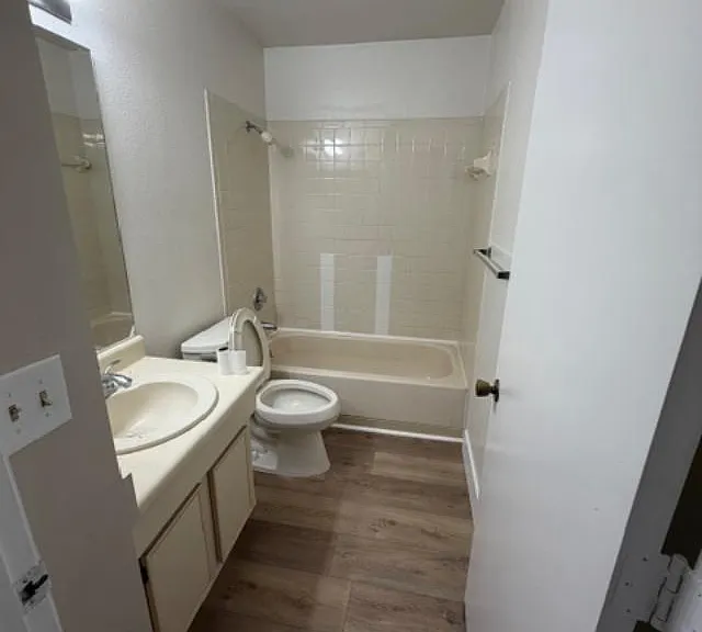 7202 E Bank Dr #201 — Photo 6