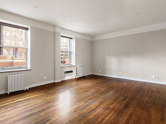 2nd image of 7 Gramercy Park W #6D