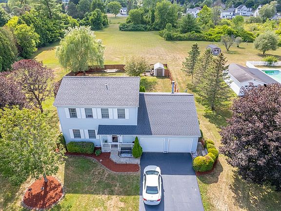4th image of 264 Overlook Dr