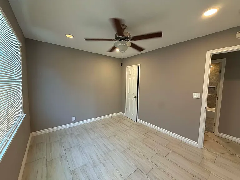 722 S Citron St — Photo 10
