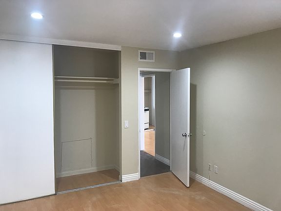 2nd image of 330 N Jackson St APT 118