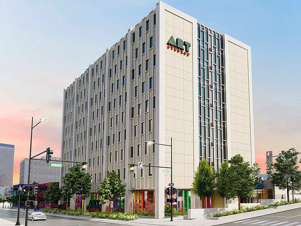 1st image of 1200 N Lincoln St #205