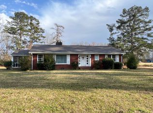 1129 Riverdale Rd, Grenada, MS 38901