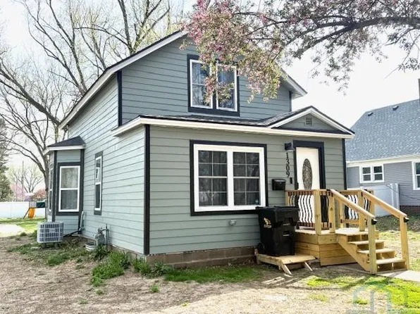 1309 Marble St, Onawa, IA 51040