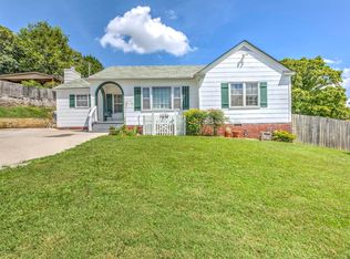 401 Lamar Ave, Clinton, TN 37716