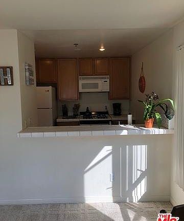 2nd image of 1347 23rd St APT 206