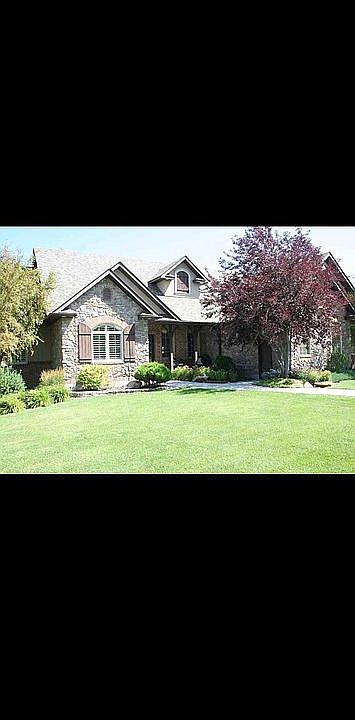 1st image of 601 Autumn Ct
