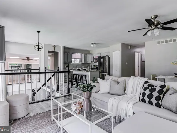 26 S Carolina Ave, Pasadena, MD 21122