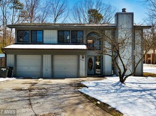 12370 San Jose Dr, Reston, VA 20191