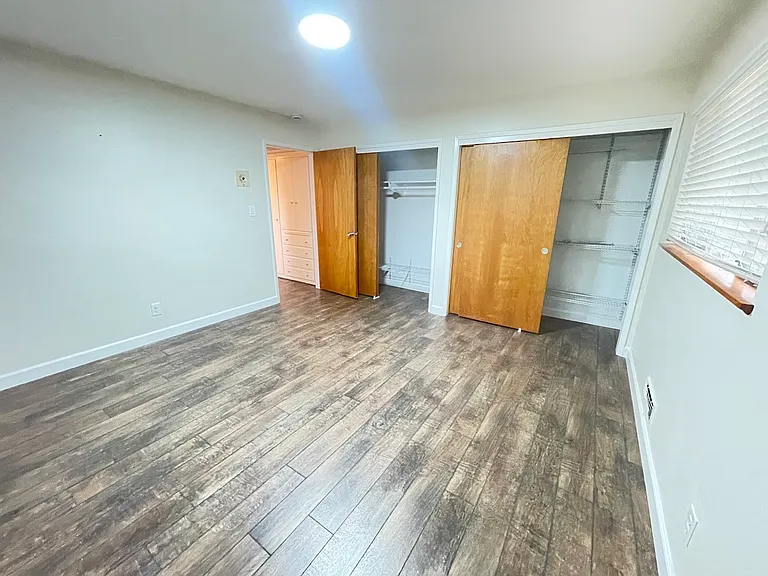 6001 S Land Park Dr — Photo 12