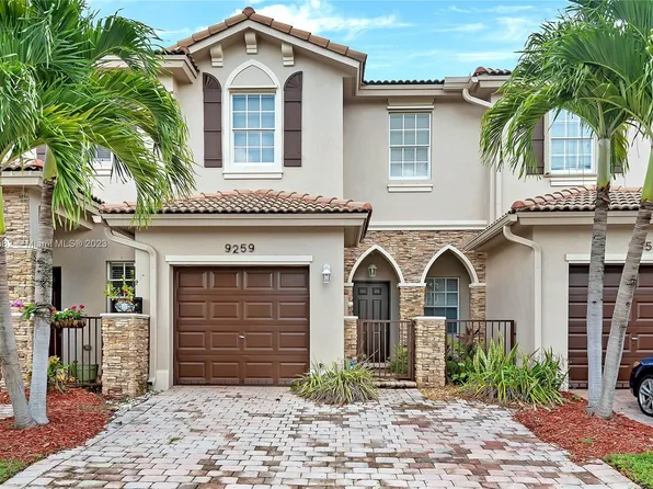 9259 SW 219th St, Cutler Bay, FL 33190
