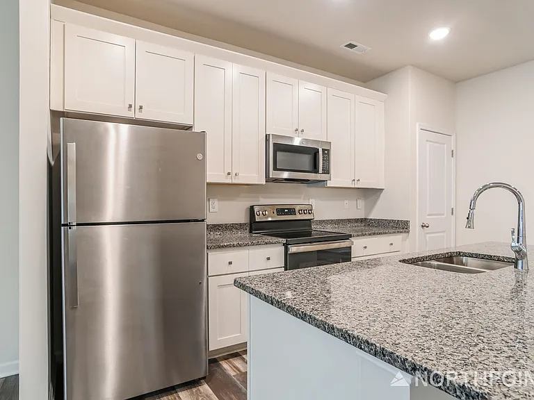 1207 Pine St #B — Photo 5