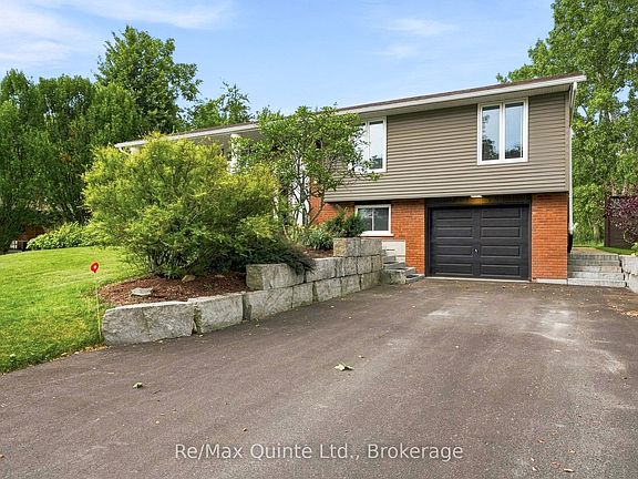 3rd image of 147 Jeffrey Dr