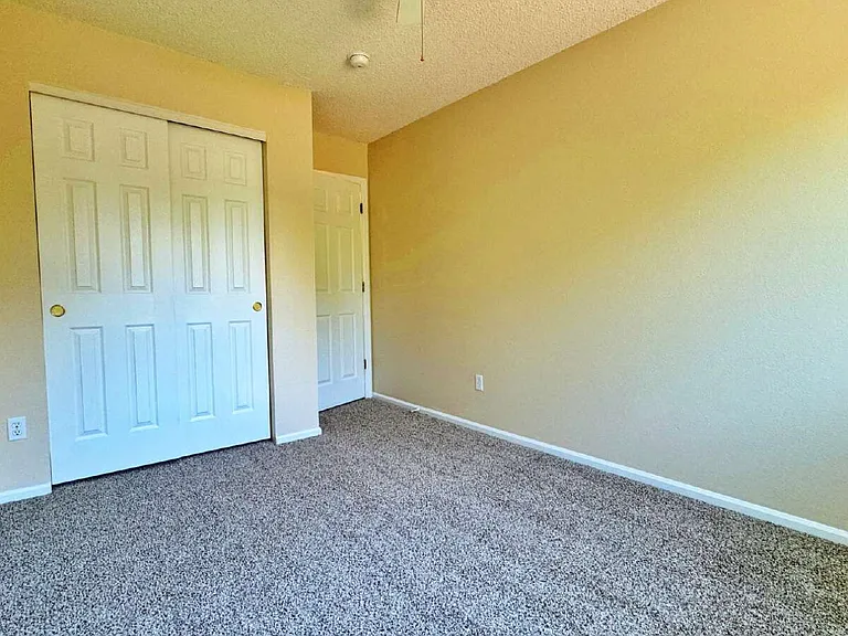 5597 S Killarney St — Photo 25