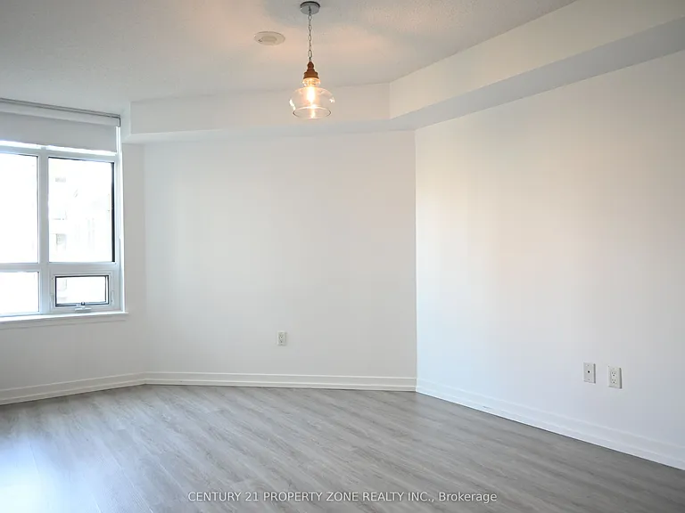 816 Lansdowne Ave #425 — Photo 15