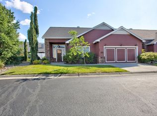 108 Sky Hawk Dr, Eagle Point, OR 97524