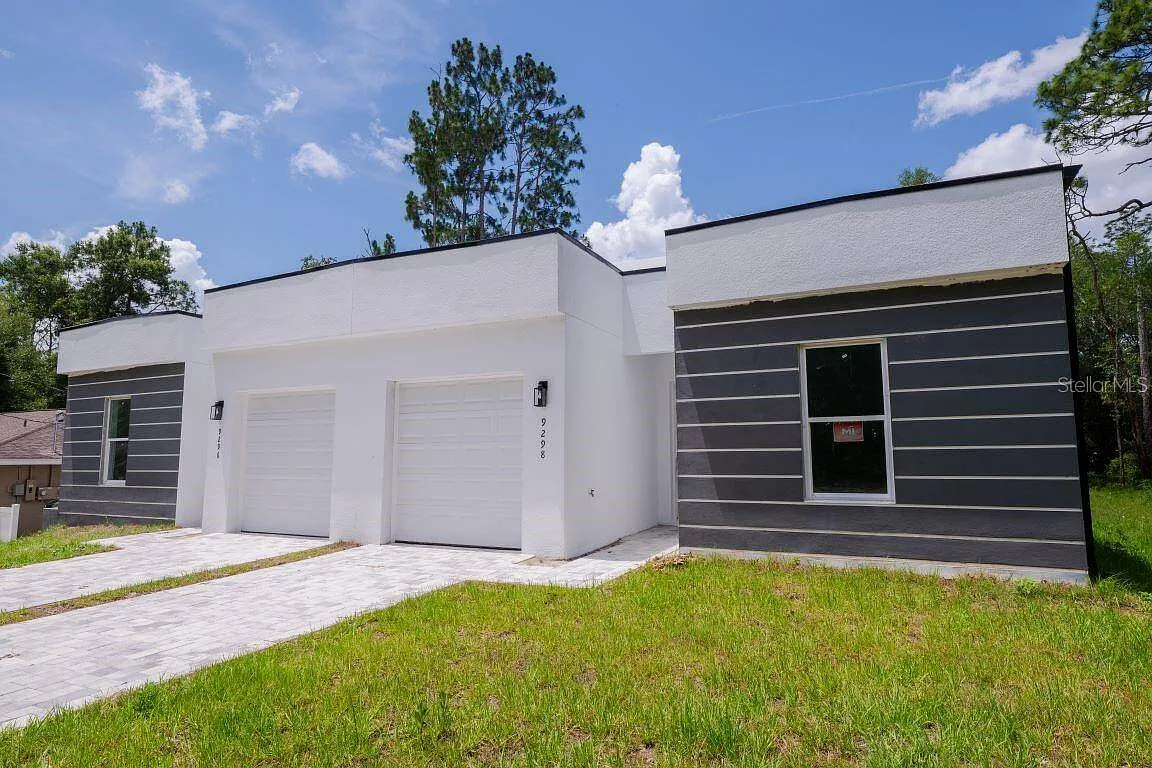 3 bed, 3.0 bath, 1350 sqft, $1,750 — Photo 2