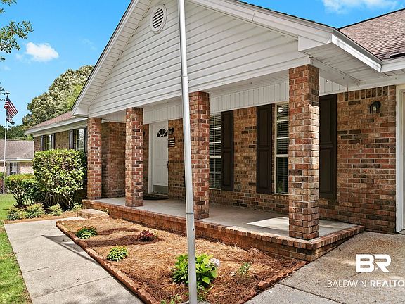 5th image of 7703 Elizabeth Dr
