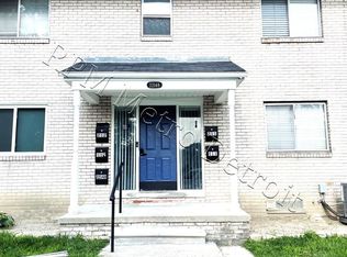 22148 Dante St APT 211, Oak Park, MI 48237