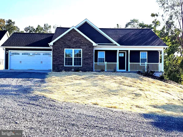 401 S Summit Ave, Woodstock, VA 22664