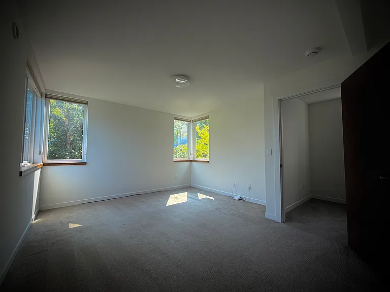 114 29th Ave S — Photo 18