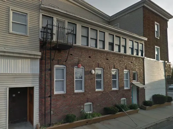 903 Main St, West Springfield, MA 01089