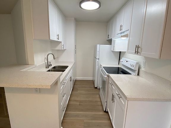 3rd image of 4553 Oregon St APT 1