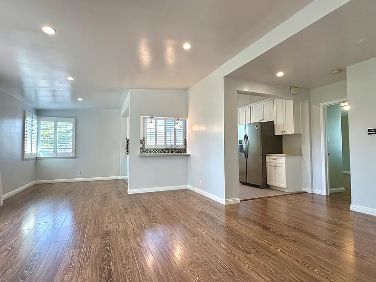 248 Bloom Dr — Photo 6