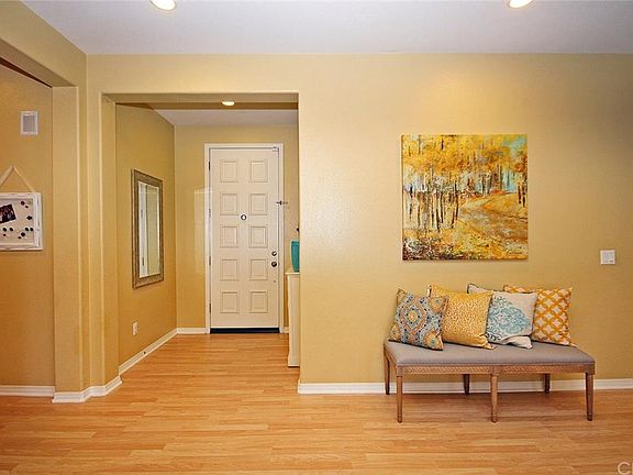 5th image of 27723 Balboa Ct