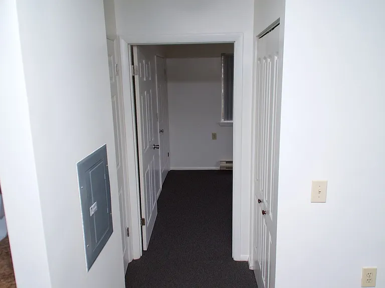 1038 Bonnieview Ter — Photo 8