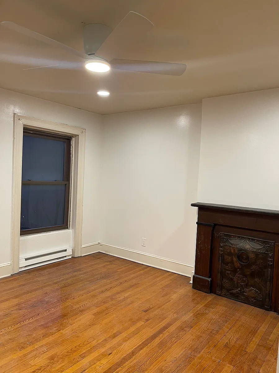 Building Photo - Ten Broeck St