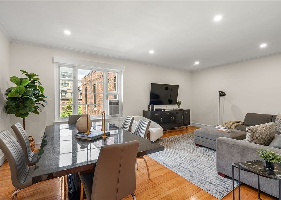 1st image of 15 Monmouth Ct APT 5