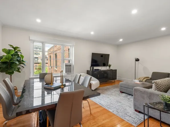 15 Monmouth Ct APT 5, Brookline, MA 02446