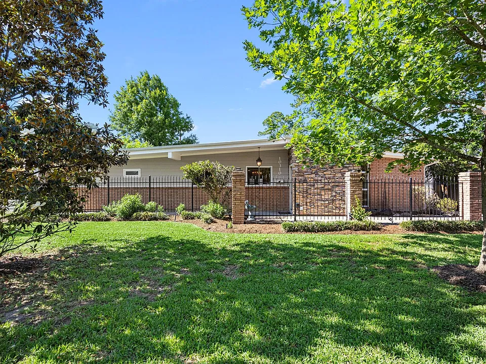 10310 Mayfield Rd