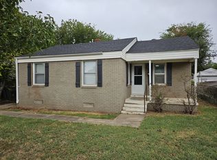 513 E Boeing Dr, Midwest City, OK 73110