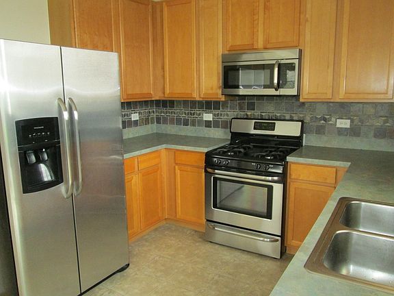 4th image of 1072 Deertrail Ct